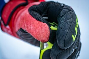 ski glove, glove, ski-6933354.jpg